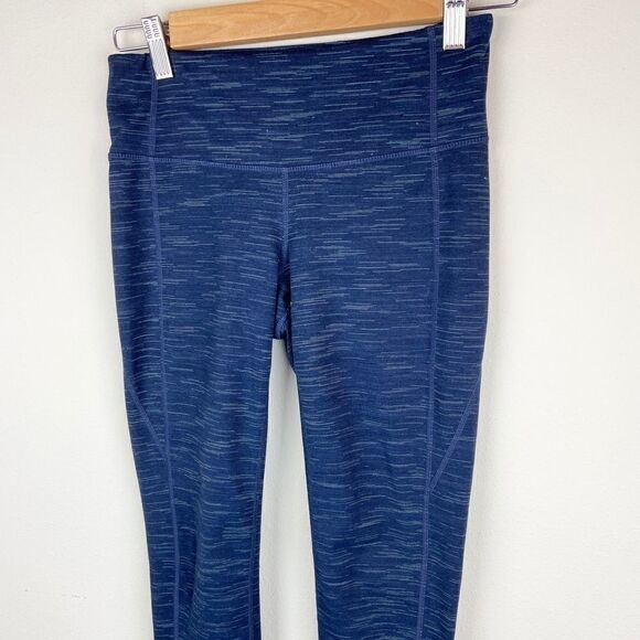 Athleta Striated Revelation Tights - Picture 3 of 8